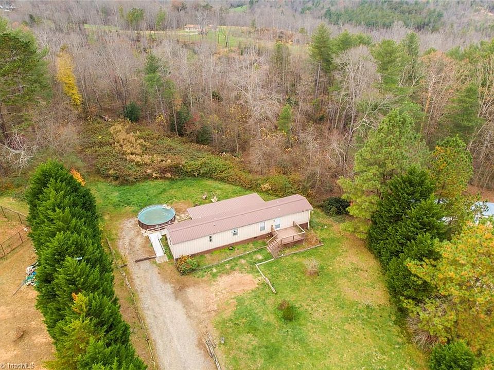1st image of 163 Gayla Dr