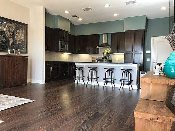 3rd image of 2520 Bluebonnet Ln #13