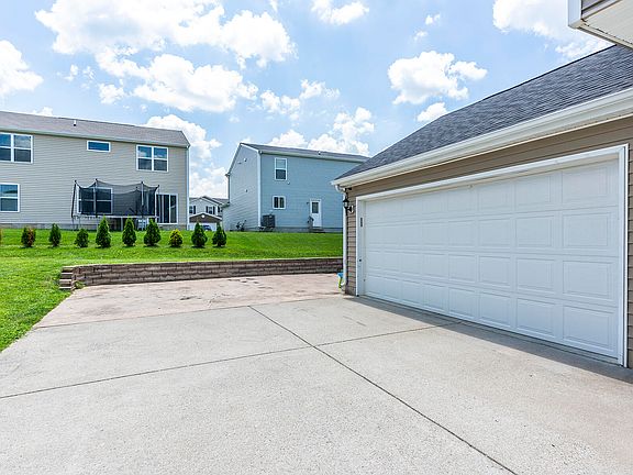5th image of 4045 Firestone Way
