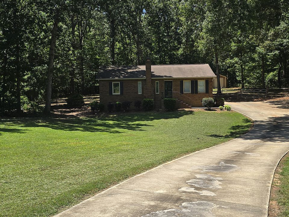ALL BRICK RANCH on Over 1 acre in Union County - Piedmont Schools