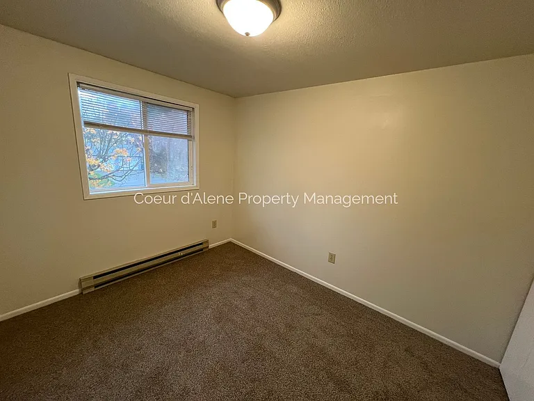 3907 W Spiers Ave — Photo 9