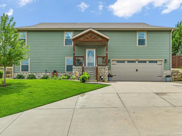 405 Highland Pointe Dr, Manhattan, KS 66503