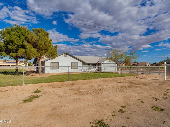 2nd image of 1903 S 175th Dr