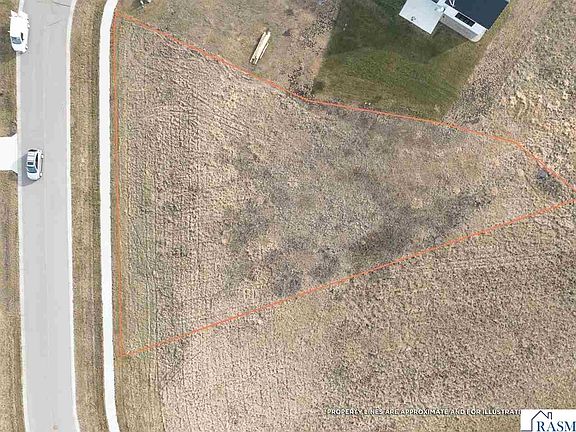 4th image of 140 Pine Creek Rd