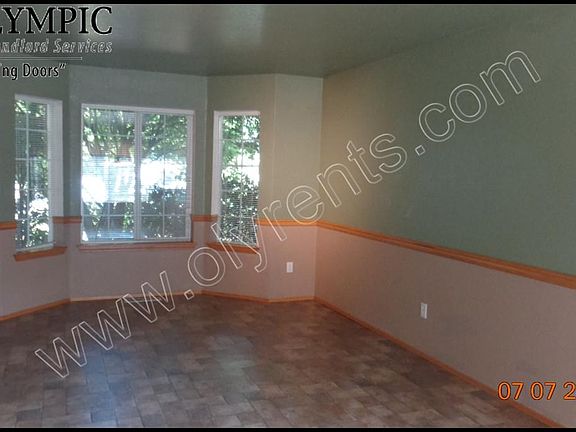 3rd image of 6429 Juliann Ct SE