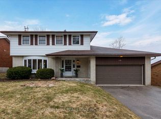 10 Peacock Ln, Barrie, ON