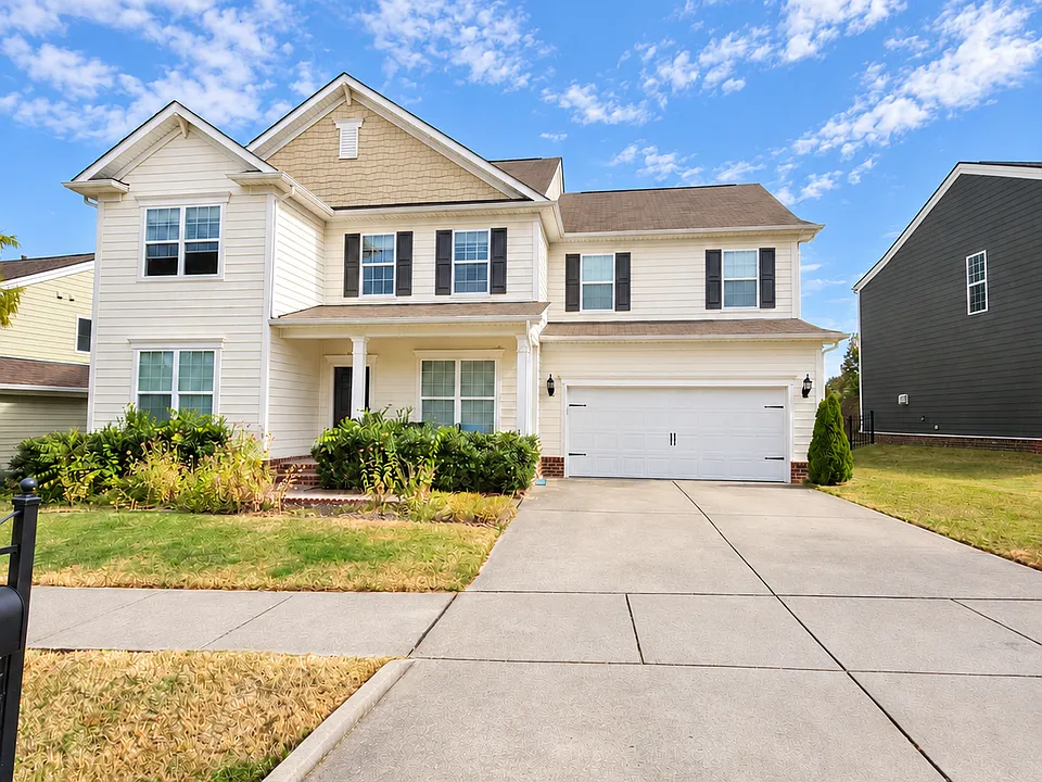 725 Wadestone Trl