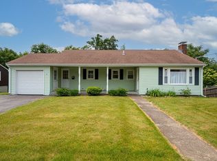 5 Mary Ann Dr, Worcester, MA 01606