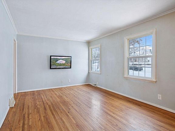 5th image of 6812 Vincent Ave S