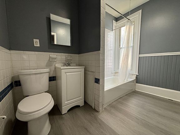 3rd image of 4618 Wayne Ave #2F