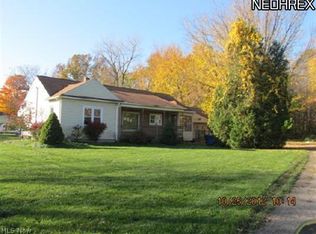 814 Devonshire Ave, Sheffield Lake, OH 44054
