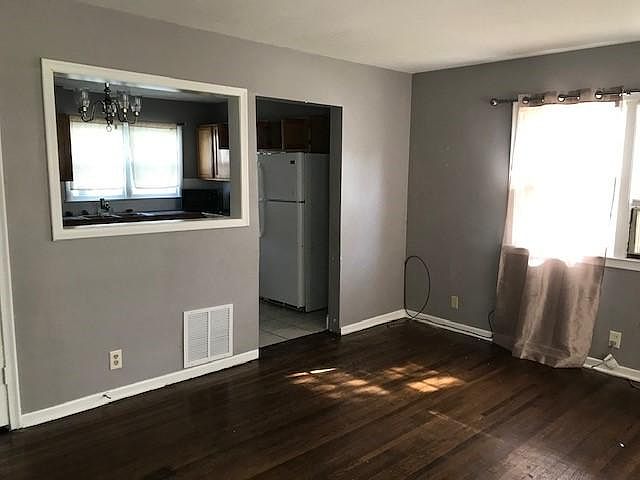 2nd image of 5603 N 44th Ave