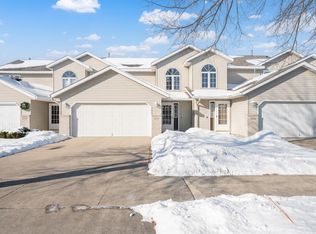 2429 Viola Heights Dr NE, Rochester, MN 55906