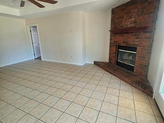 3rd image of 2237 Enloe Dr