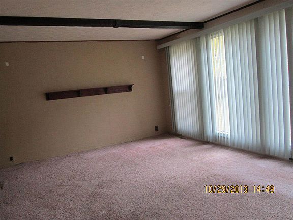3rd image of 106 Avenue Six St