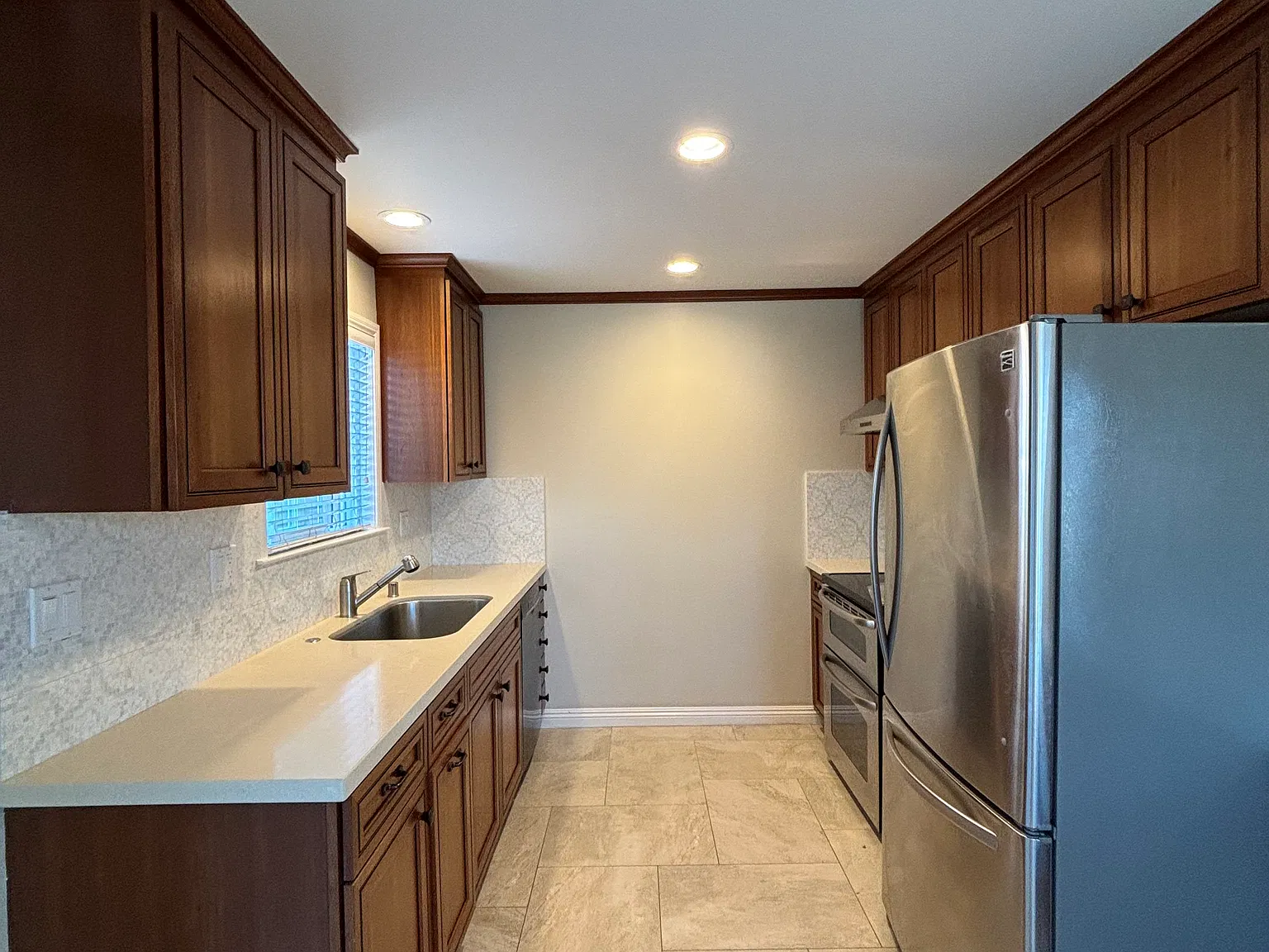 1026 Valerian Way — Photo 3