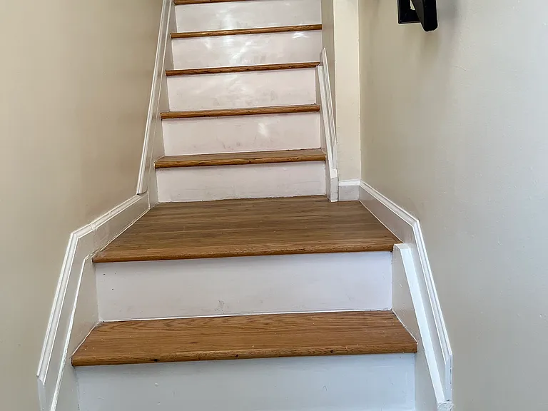 32 Giles Ave #1 — Photo 29