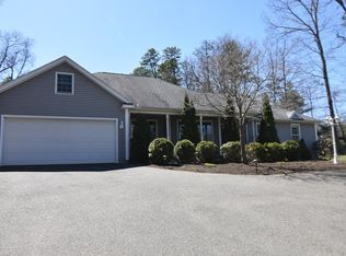 6 Kylene Cir, Southampton, MA 01073