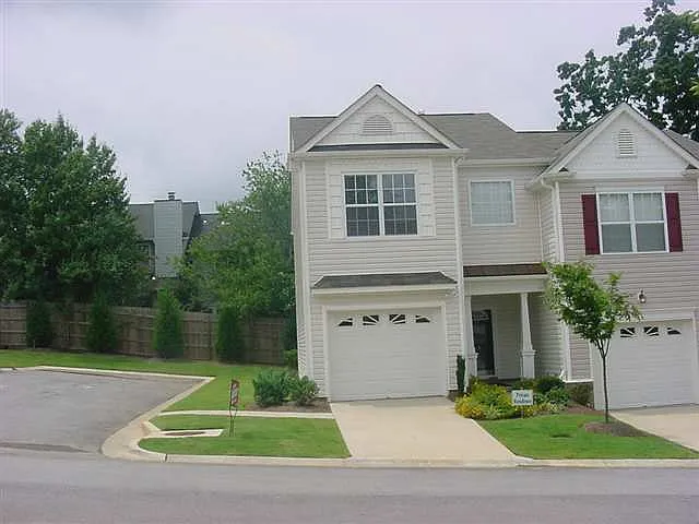 8 Rock Side Ct — Photo 1
