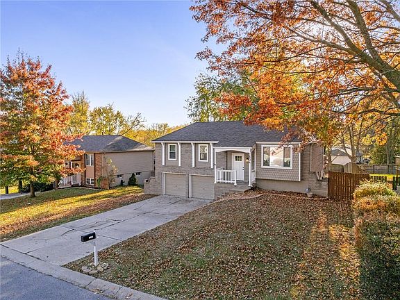 5th image of 2804 NW Kingsridge Dr