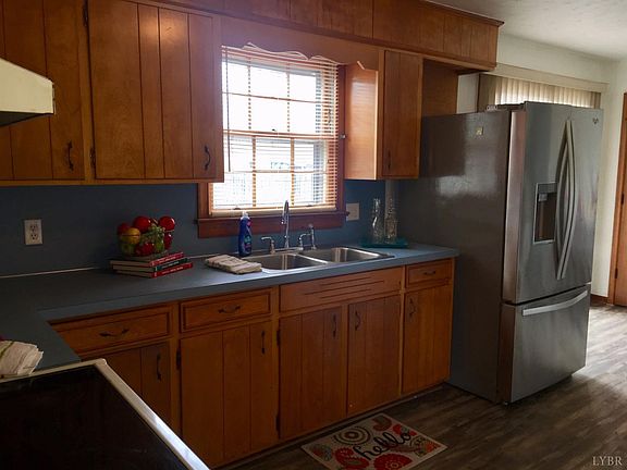4th image of 275 Vera Ln