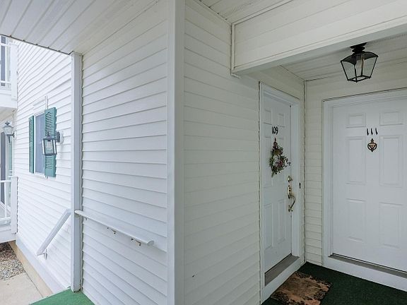 3rd image of 109 Alexandria Way