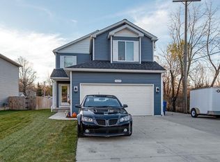 4029 Maiden St, Waterford, MI 48329