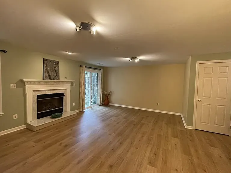 13118 Ashnut Ln — Photo 2