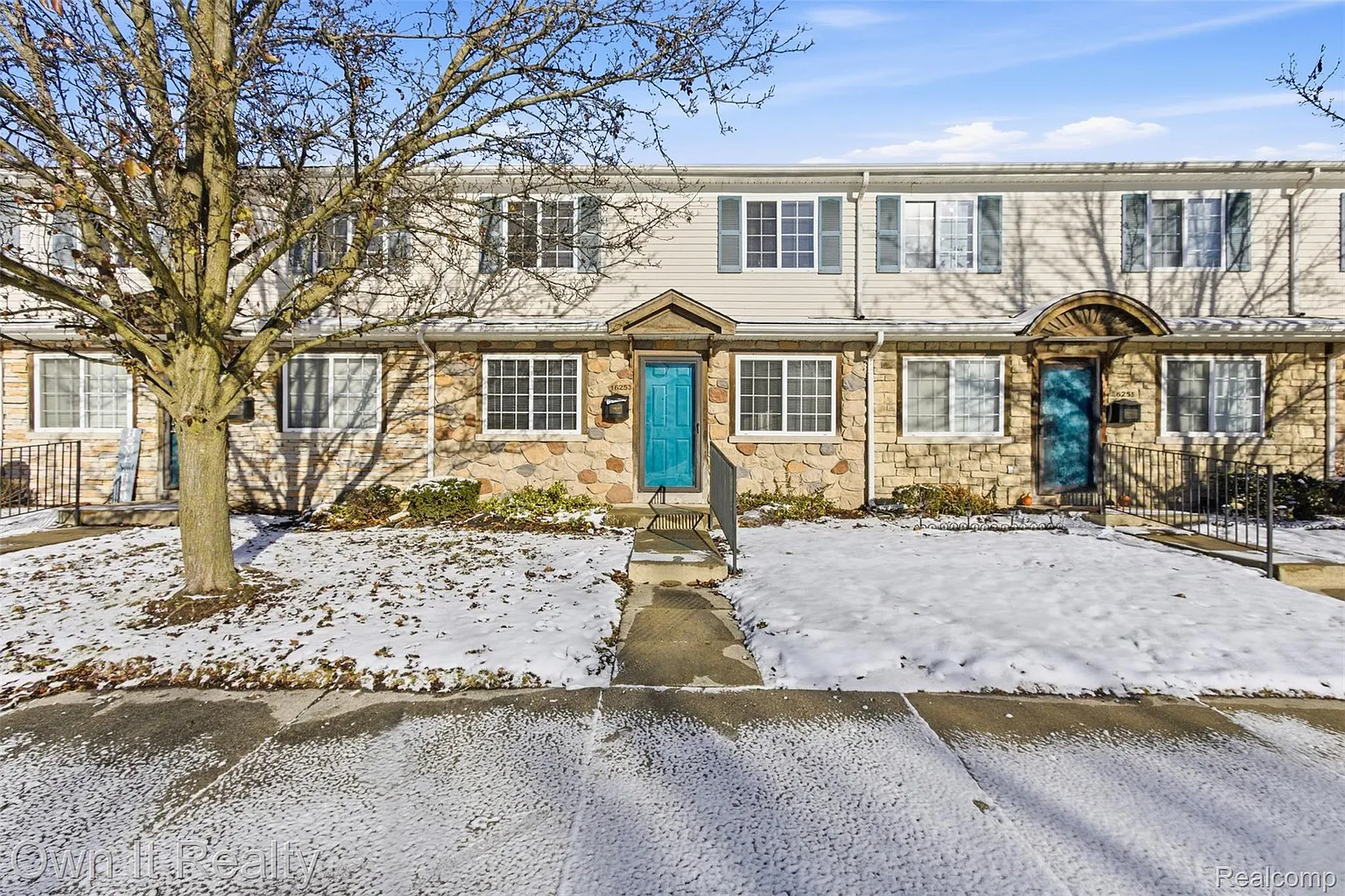16253 Terrace Village Dr photo 1