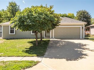 517 W Martin St, Edgerton, KS 66021