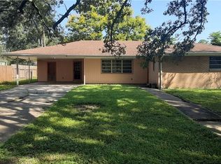 6242 Berkley Dr, New Orleans, LA 70131