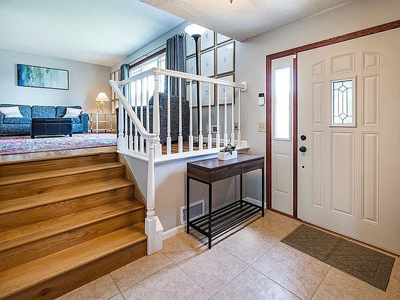 3rd image of 1149 Woodhill Dr