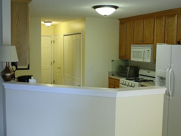 4th image of 7020 Van Buren Ct