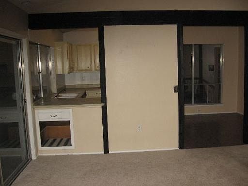 3rd image of 12330 CONSTITUTION DR