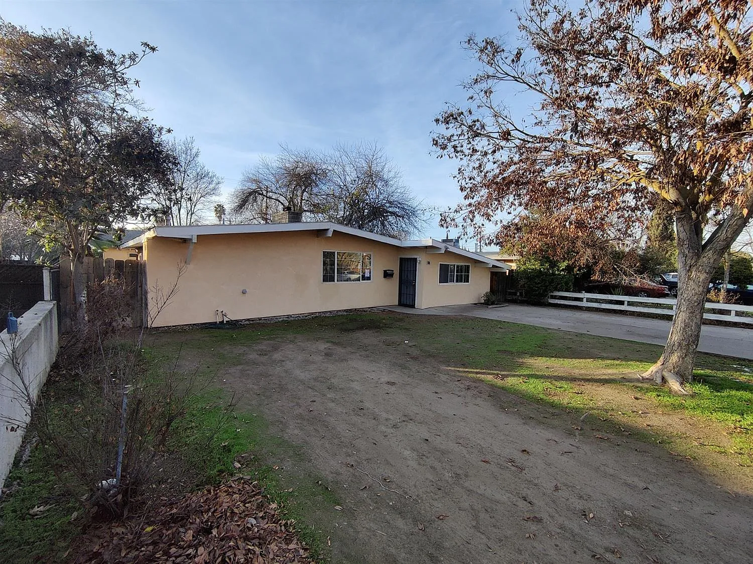 617 Placid Ln photo 1