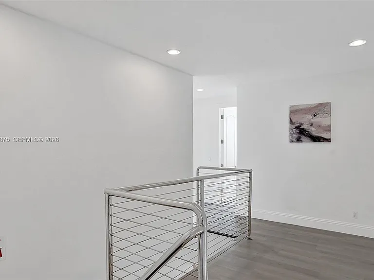 1207 SW 21st St — Photo 27