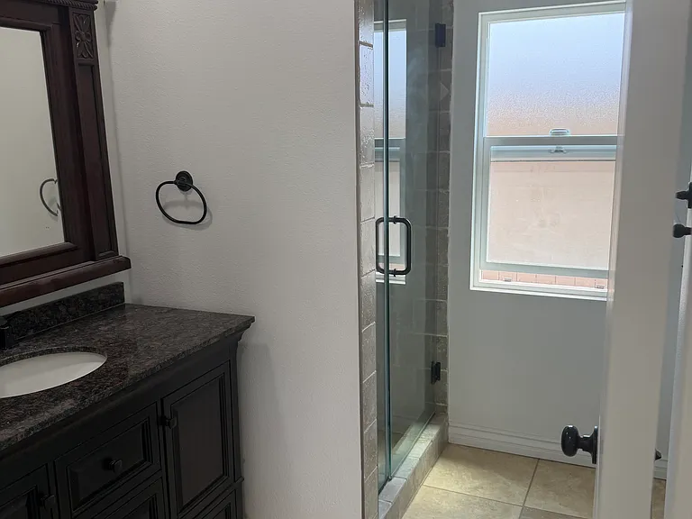 2513 W Occidental St — Photo 14