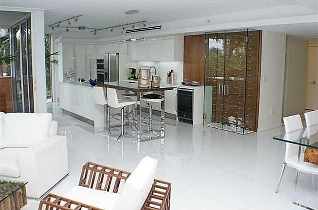 1st image of 19333 Collins Ave APT 410