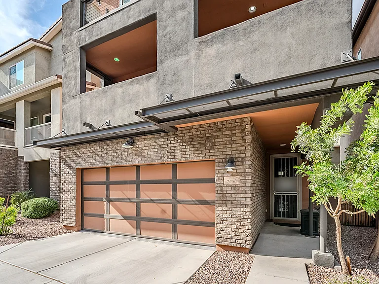 7050 W Carter Dr — Photo 23