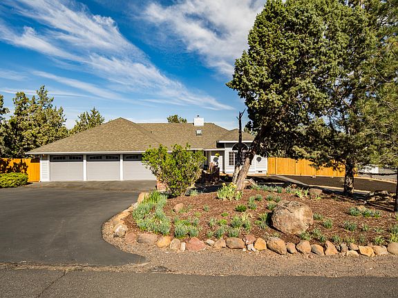 4th image of 3740 SW 35th St