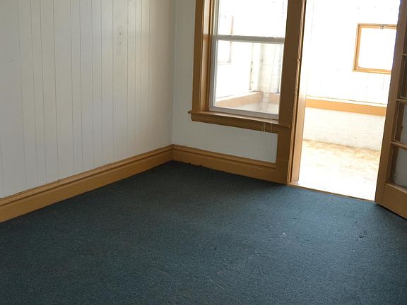 4th image of 4355 W Le Moyne St #2W