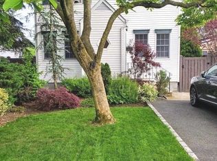 166 Baur St, West Babylon, NY 11704