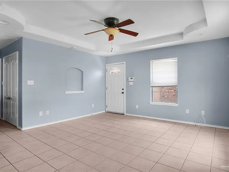 1608 W Portales Dr — Photo 10