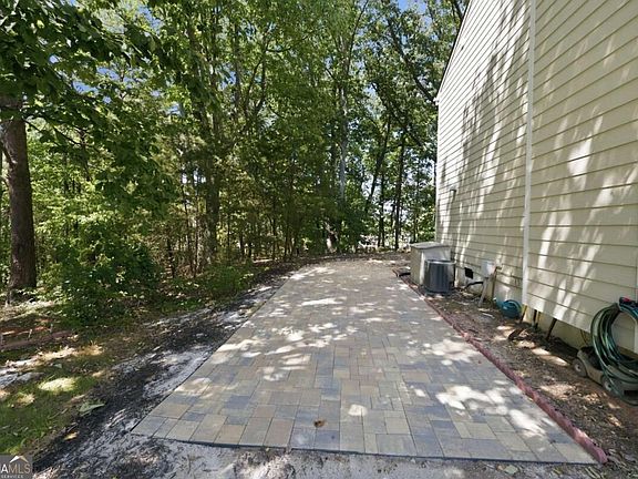 2nd image of 1556 Cedar Bluff Trl