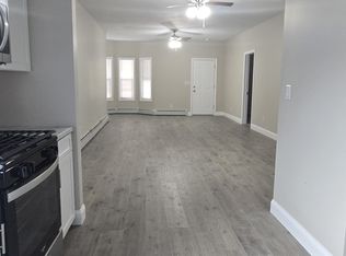 118 Indiana Ave, Providence, RI 02905