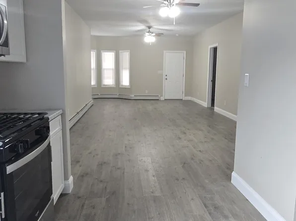 118 Indiana Ave, Providence, RI 02905