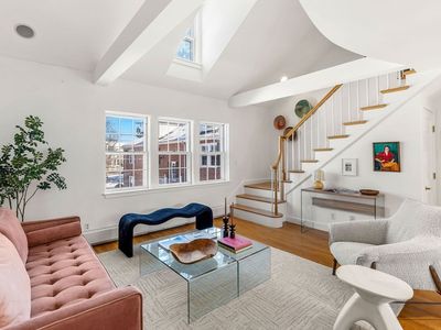 76 Boylston St APT 4, Newton, MA, 02467