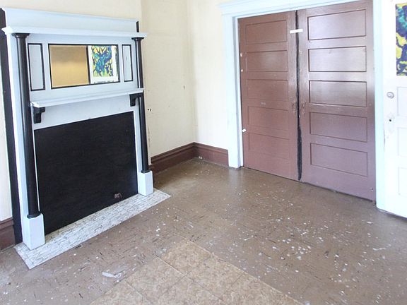 4th image of 2392 Bryant St