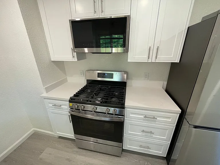 4033 La Colina Rd — Photo 12