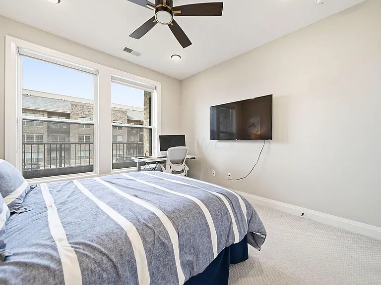 751 N 6th St #205 — Photo 28